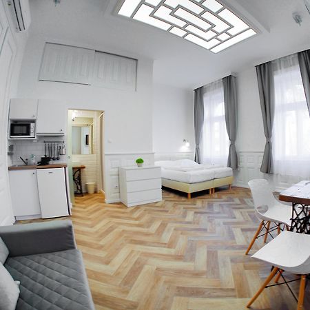 Toni Villa Budapest Bagian luar foto