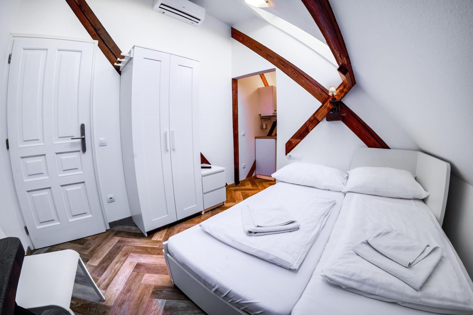 Toni Villa Budapest Bagian luar foto